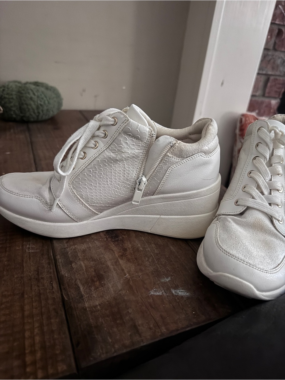 AEROSOLES Off-White Wedge Lace-Up Sneakers with Side Zip